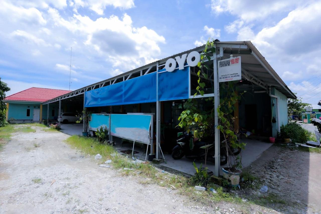 Oyo 2692 Penginapan Mba Ros Banjarbaru Exterior foto