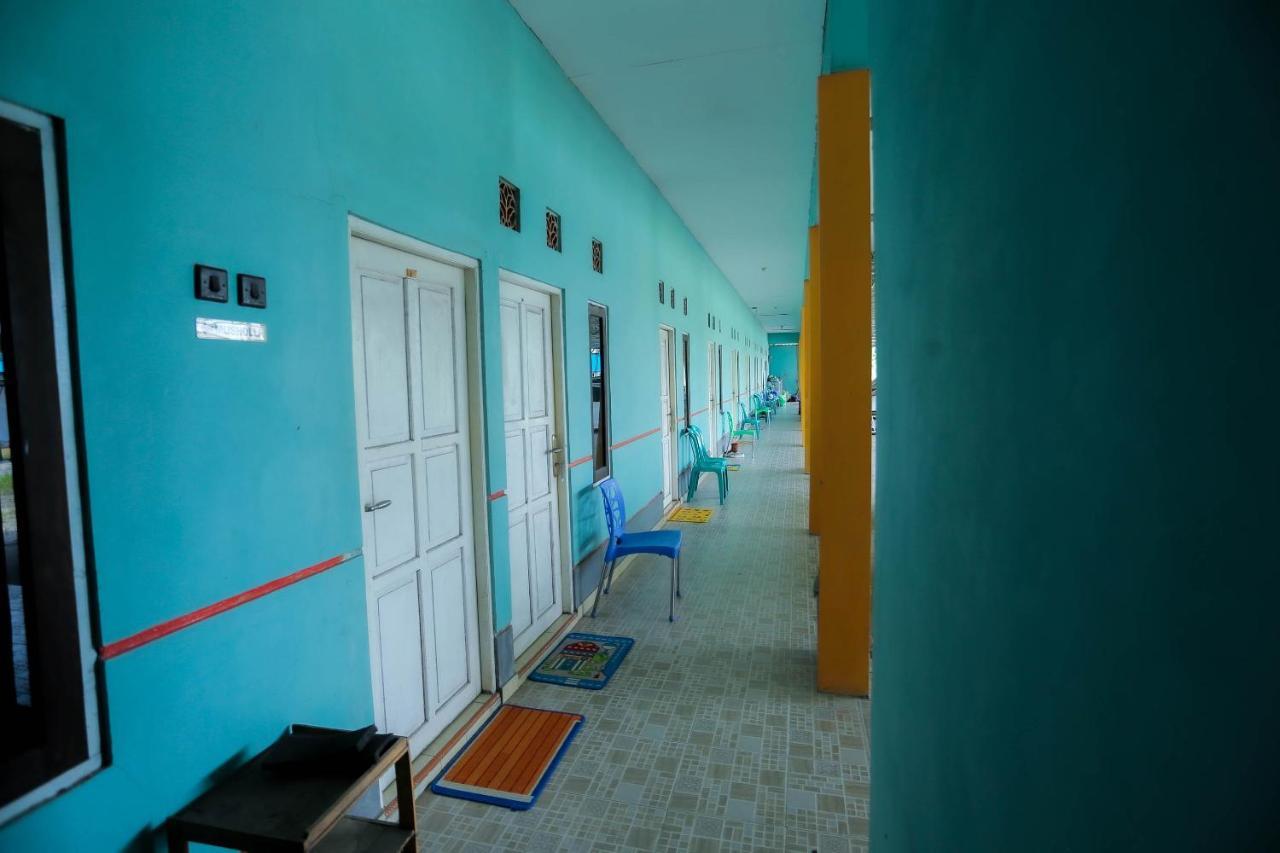 Oyo 2692 Penginapan Mba Ros Banjarbaru Exterior foto