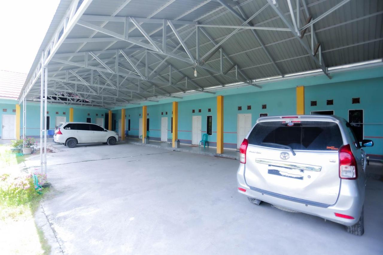 Oyo 2692 Penginapan Mba Ros Banjarbaru Exterior foto